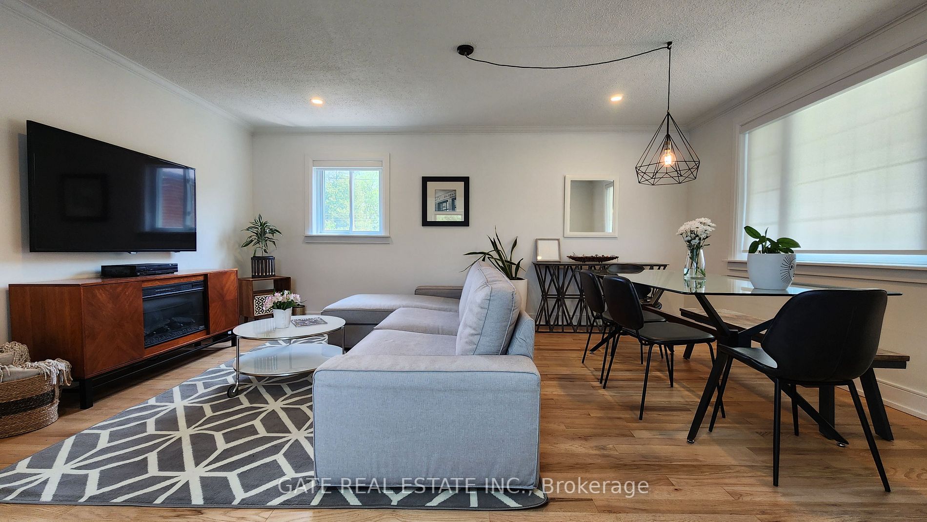 241 Aylesworth Ave