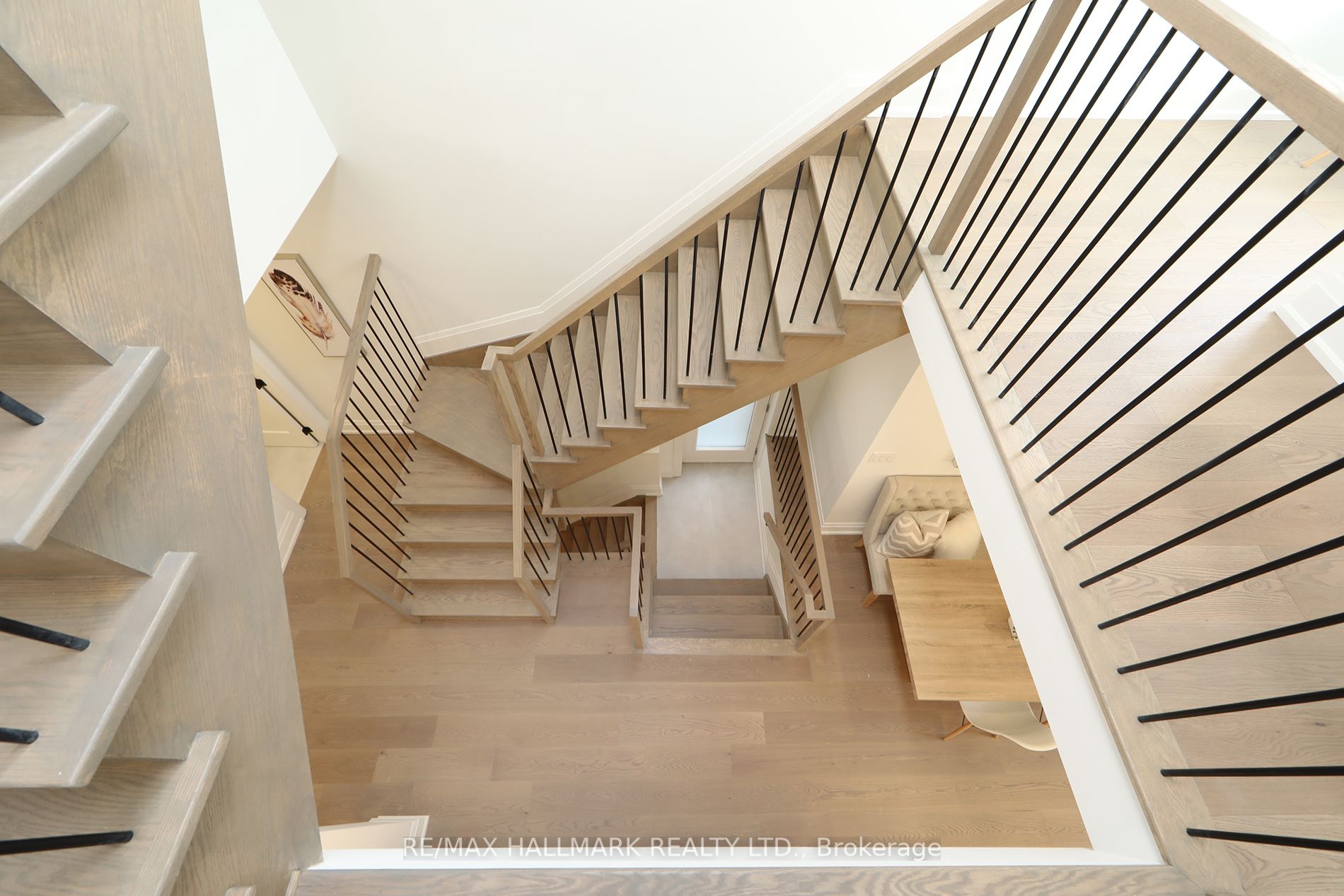 27 Hunter St
