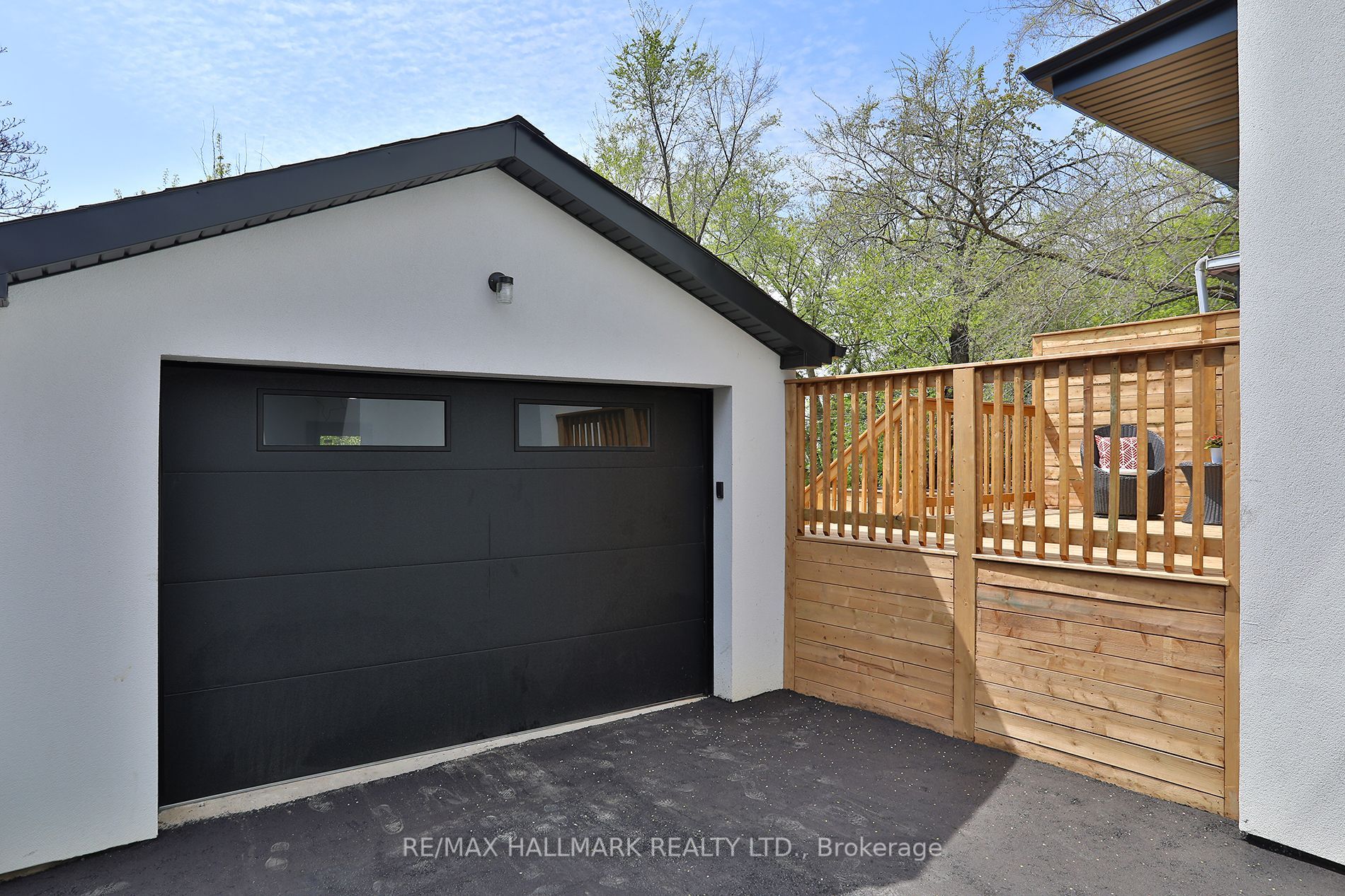 27 Hunter St