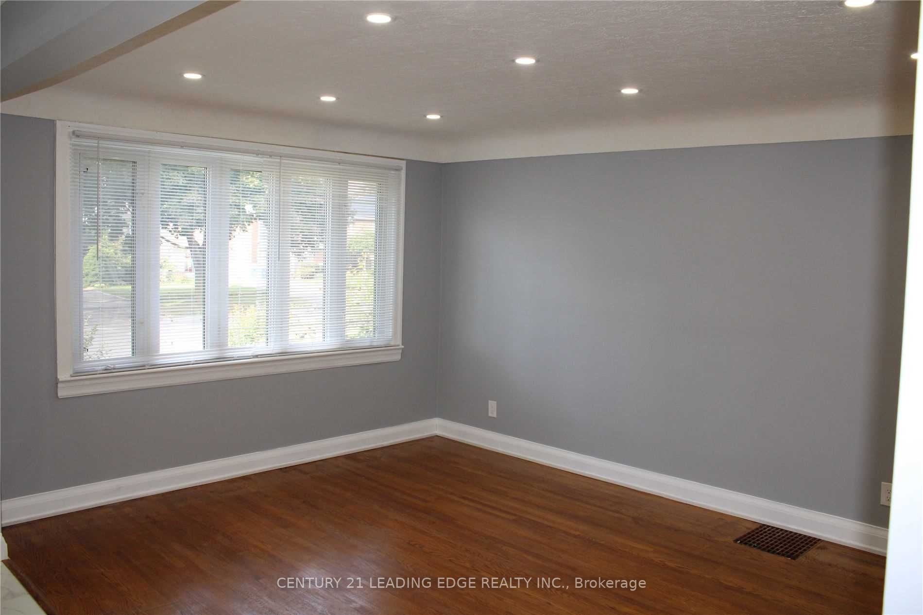 159 Cadillac Ave S