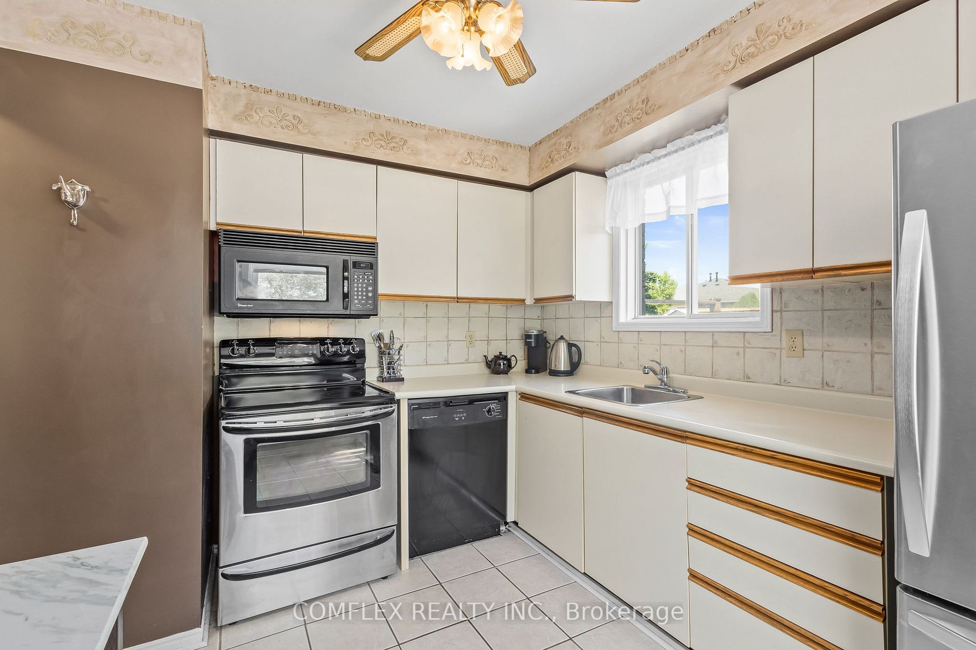 1411 Beaverbrook Court