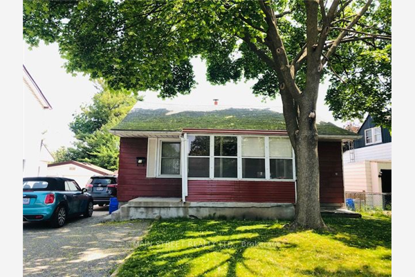 15 Beatty Rd, Ajax