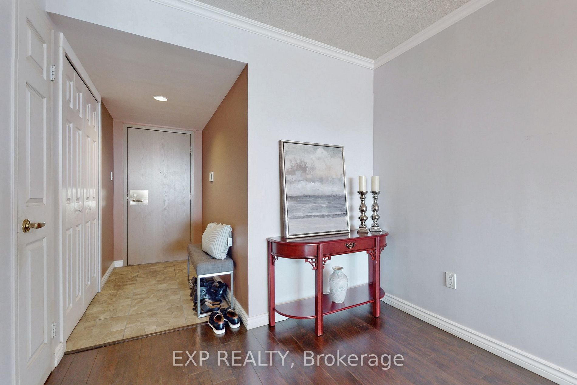 3233 Eglinton Ave E, #805