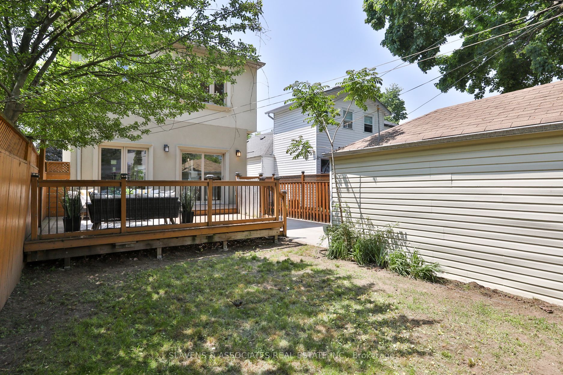 115 Cadorna Avenue