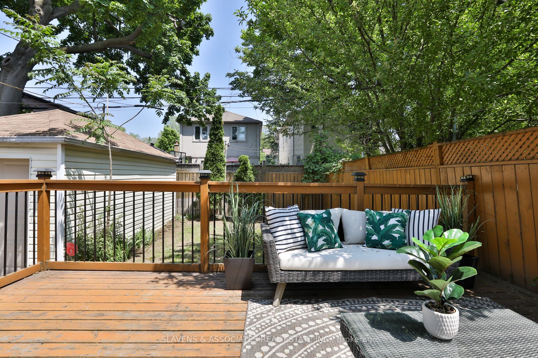 115 Cadorna Avenue