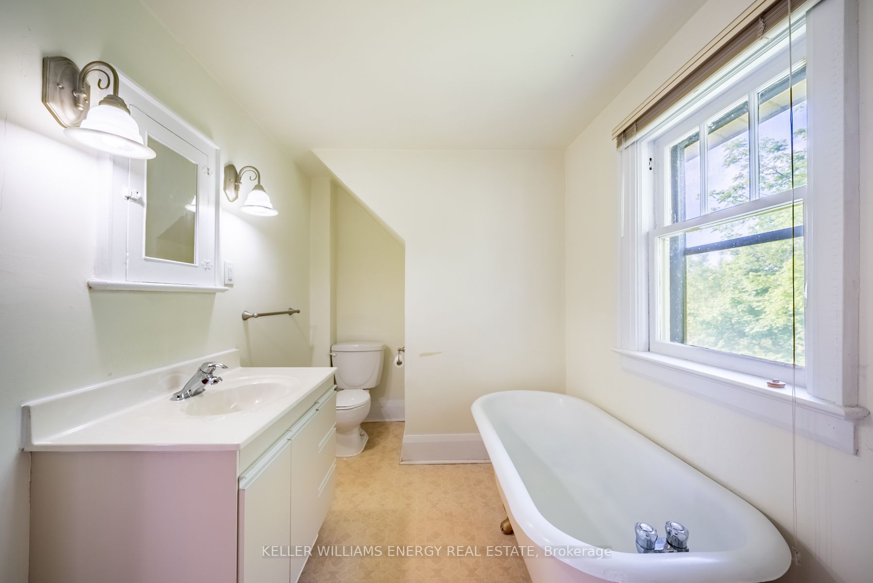 Listing E6080032 - Large Photo # 30