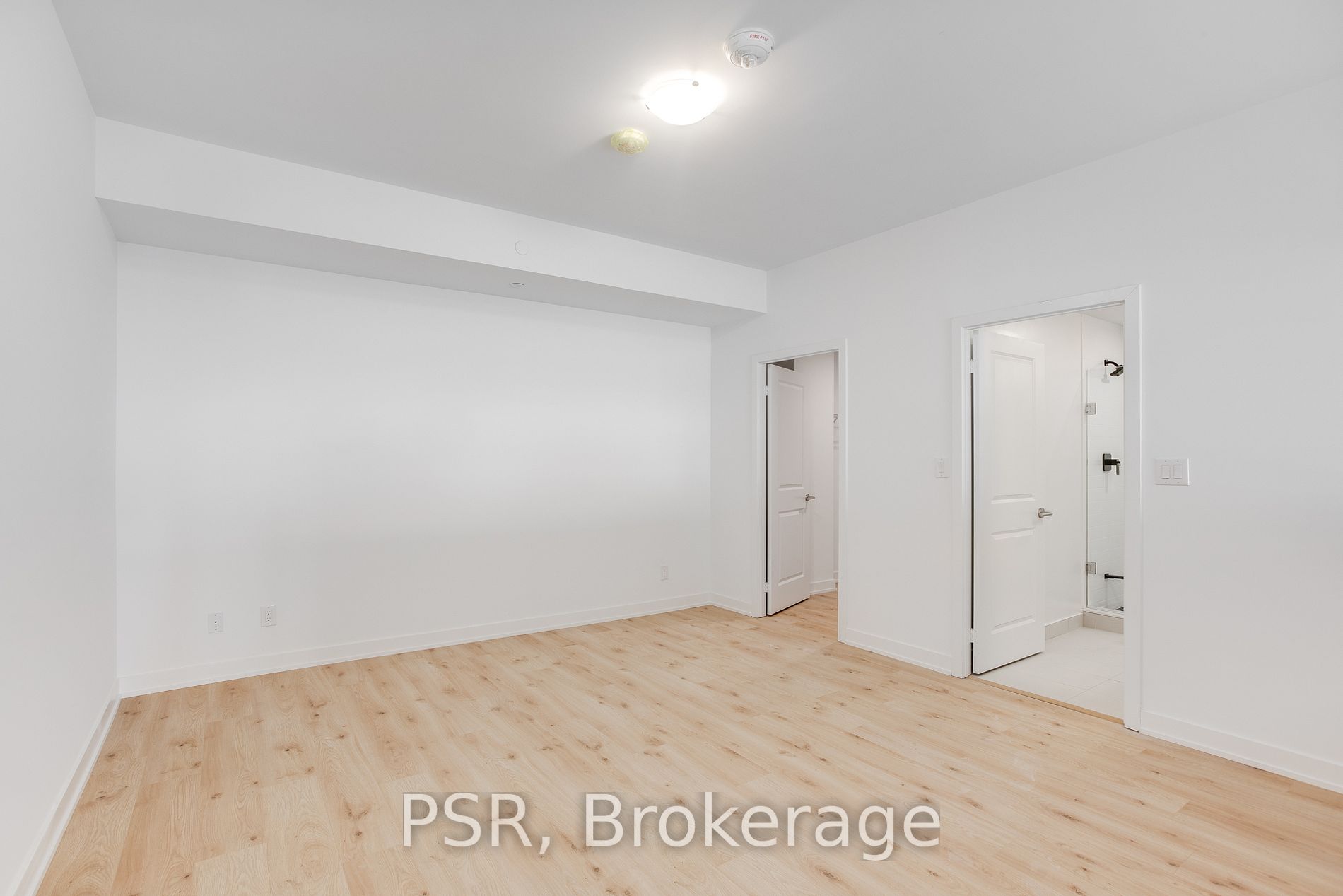 2799 Kingston Road, #TH105