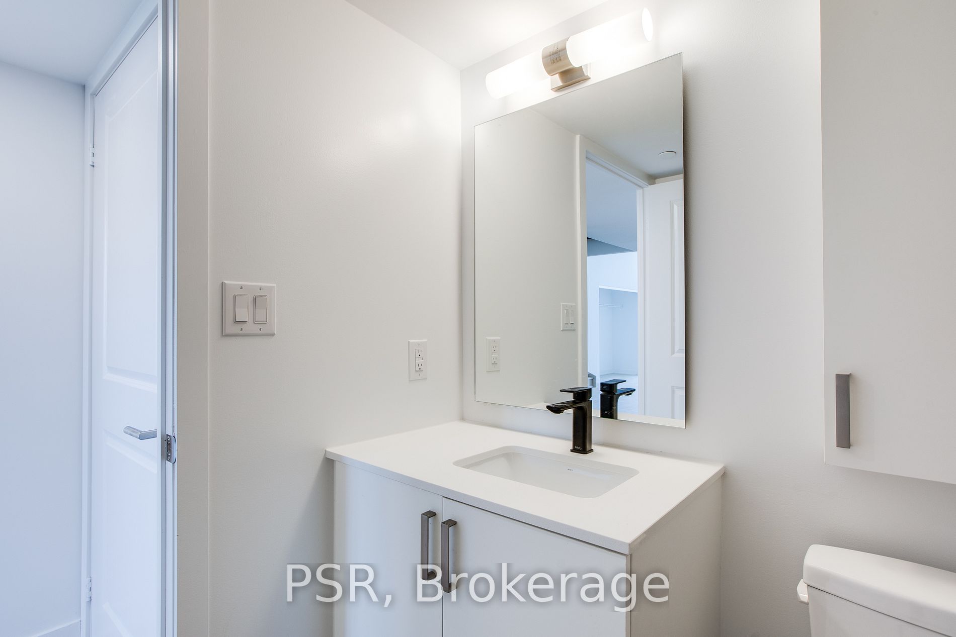 2799 Kingston Road, #TH105