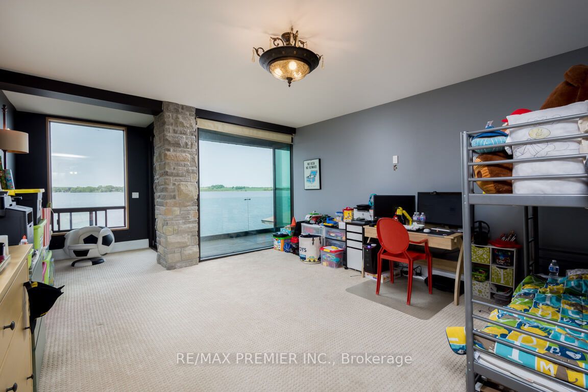 424 Fralicks Beach Rd