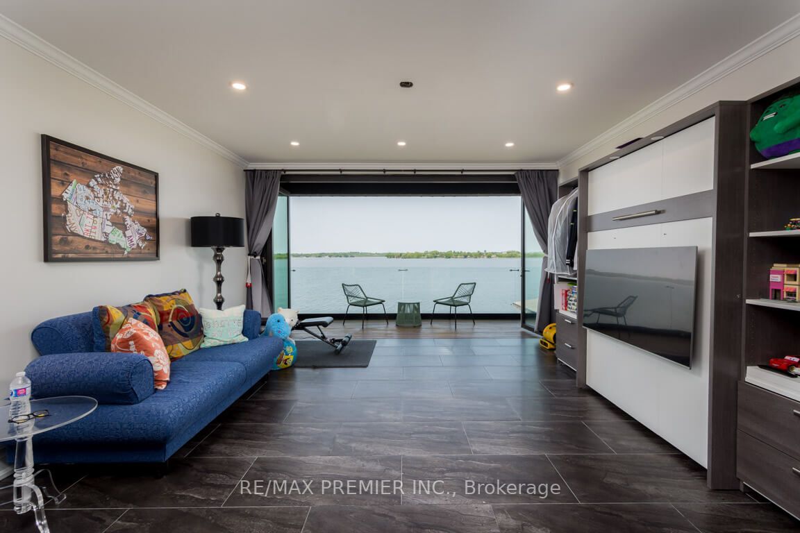 424 Fralicks Beach Rd
