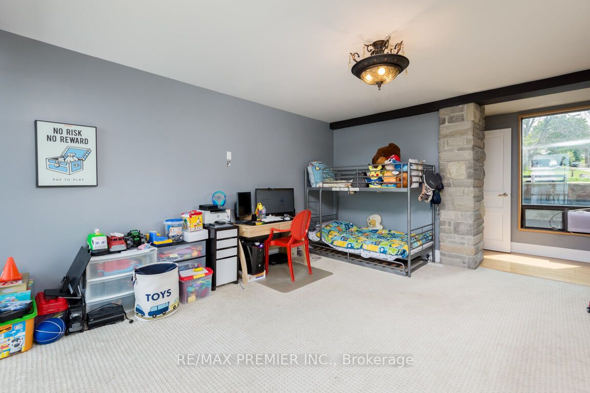 424 Fralicks Beach Rd