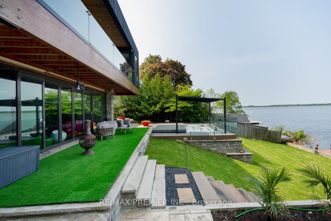 424 Fralicks Beach Rd