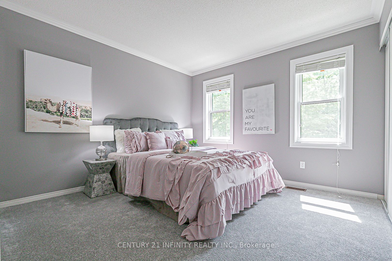 146 Thicket Cres