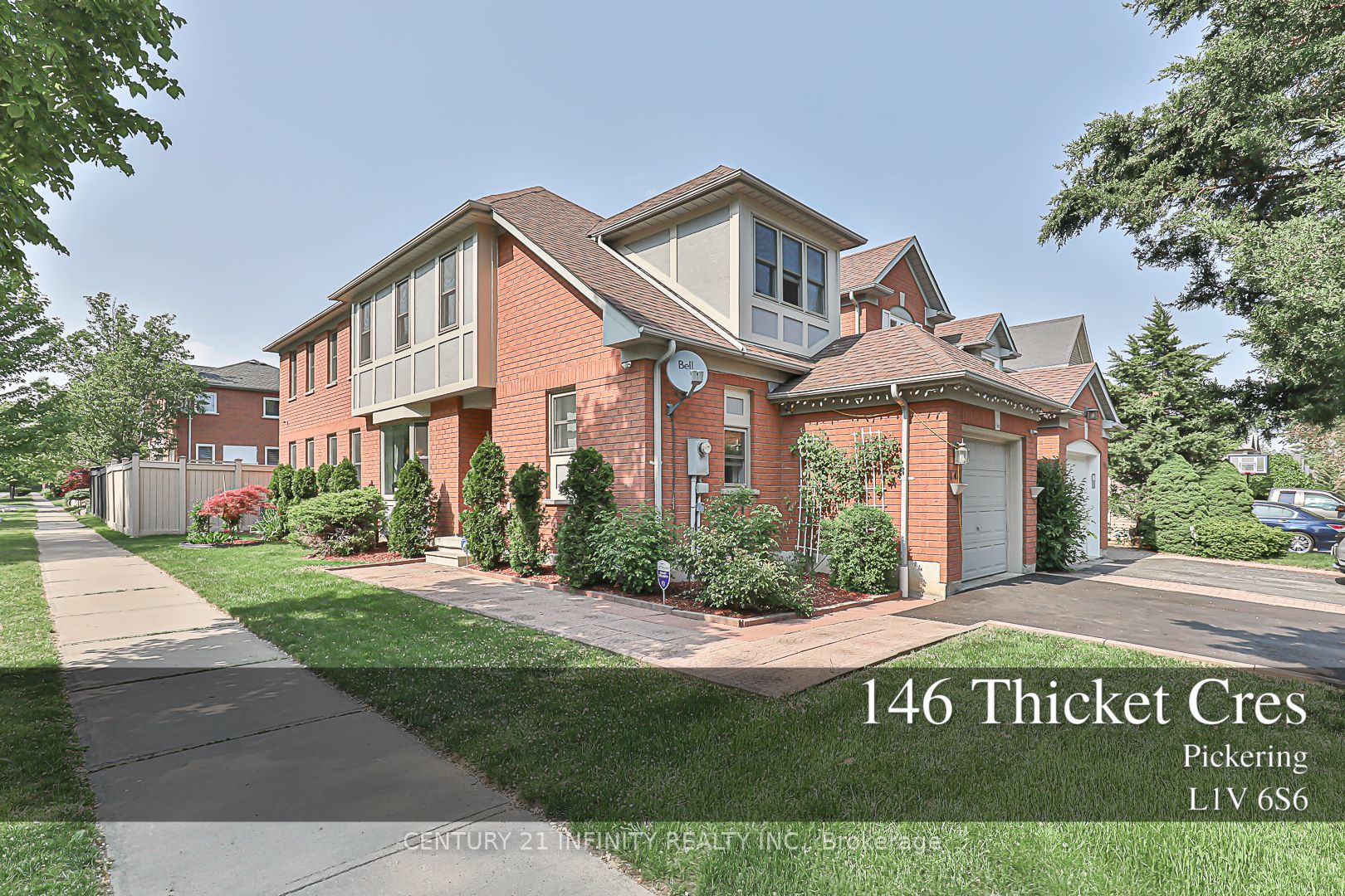 146 Thicket Cres