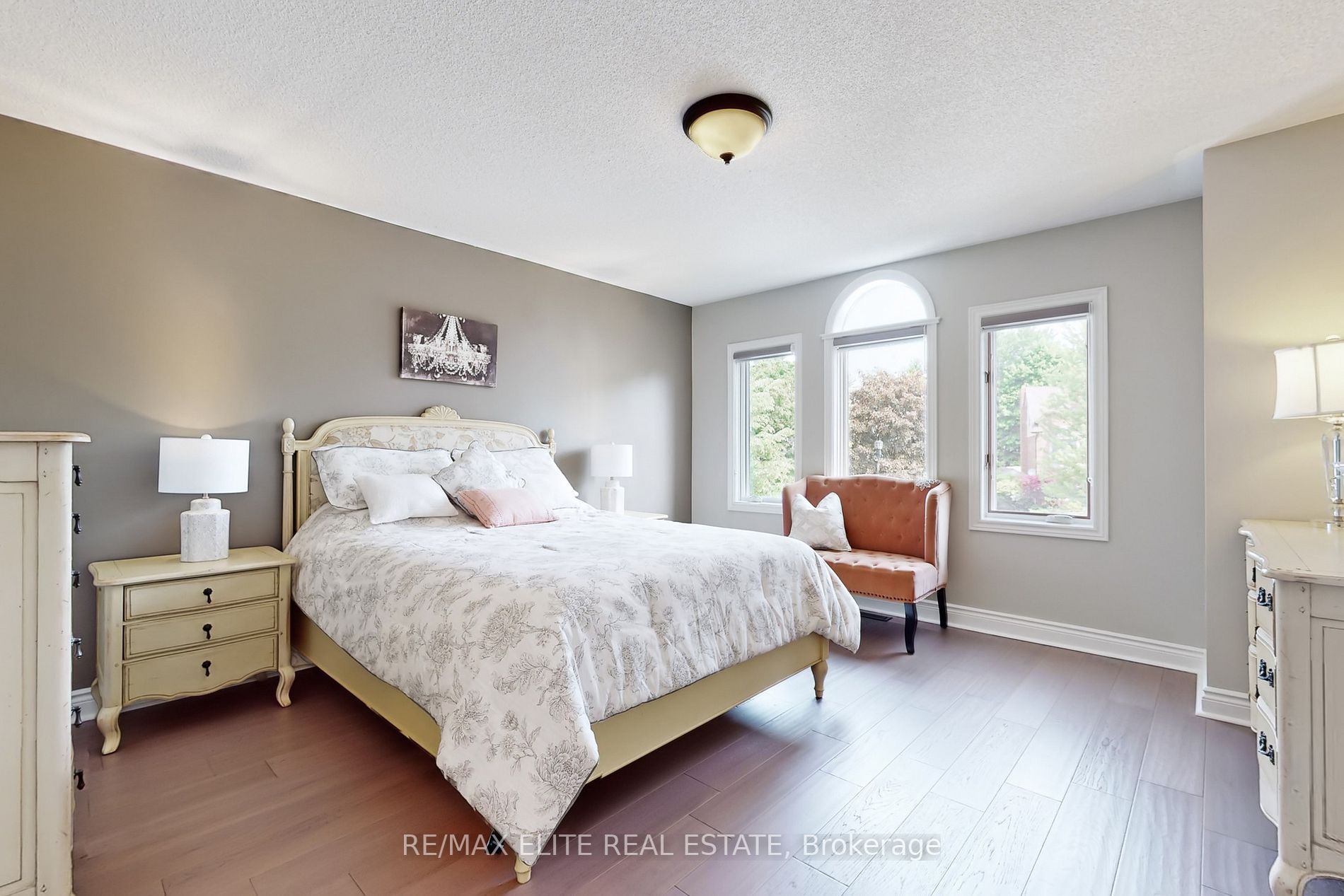 985 Grafton Crt