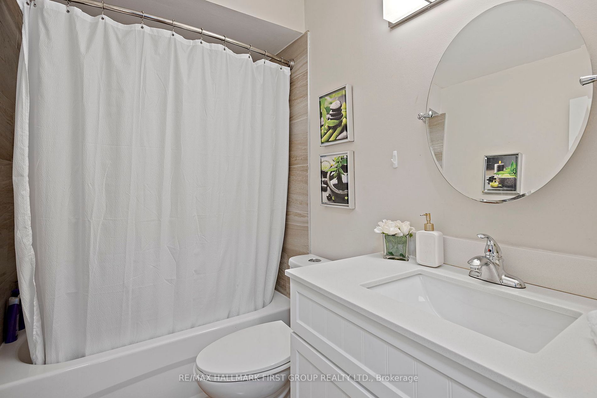4 Orchard Park Dr