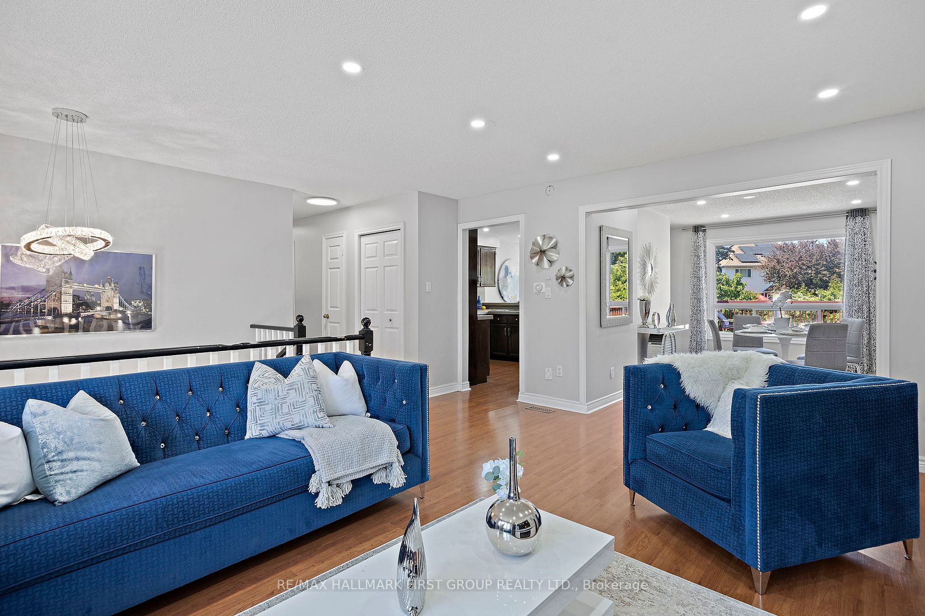 4 Orchard Park Dr
