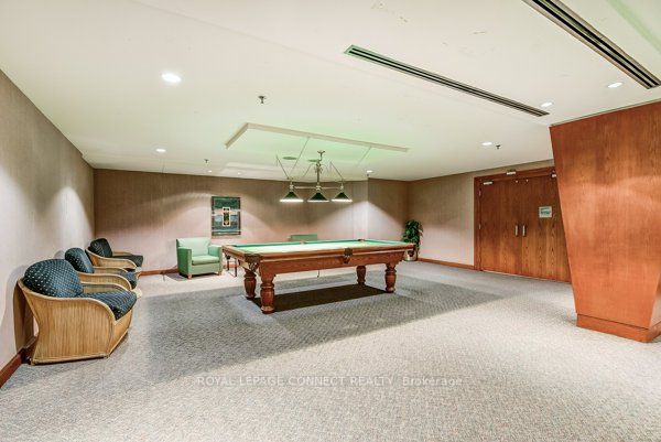 88 Corporate Dr, #1617