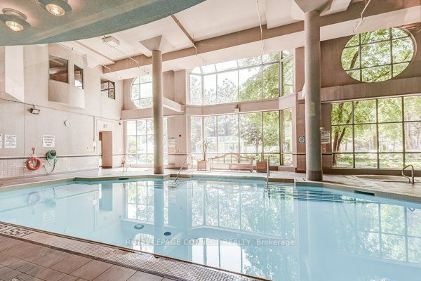 88 Corporate Dr, #1617