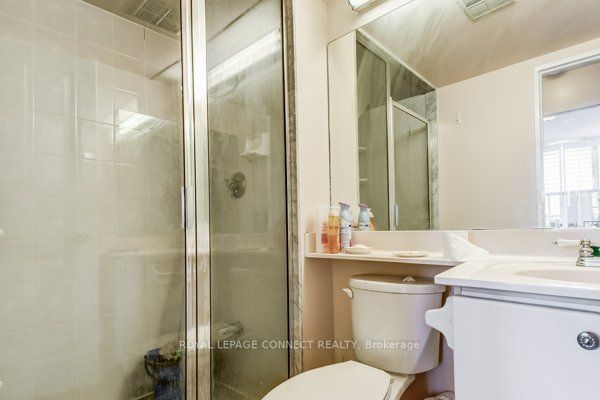 88 Corporate Dr, #1617