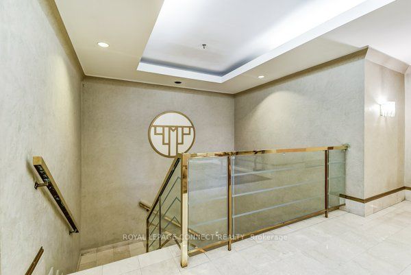 88 Corporate Dr, #1617