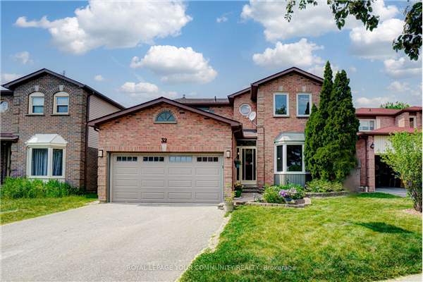 32 Horseshoe Dr, Whitby