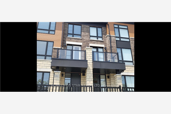 292 Carnwith Dr E, Whitby