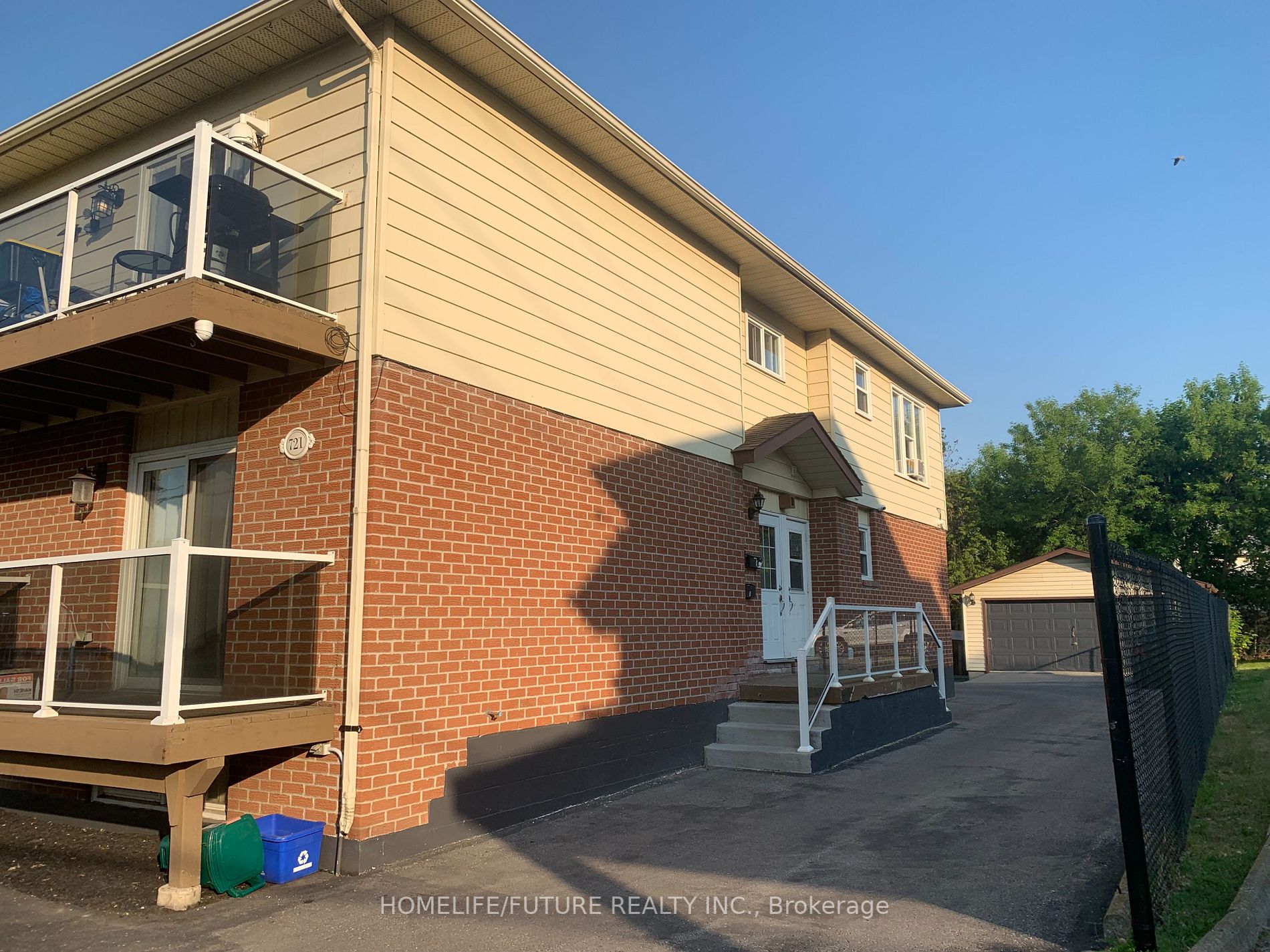 721 King Street W