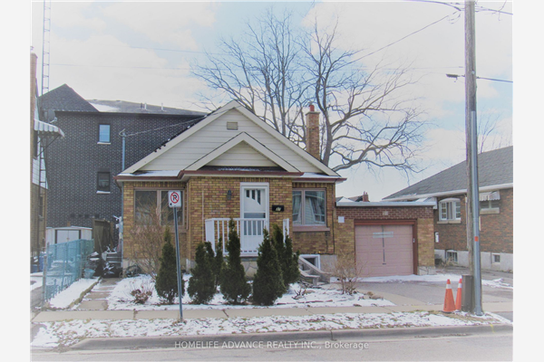 37 Elgin St W, Oshawa