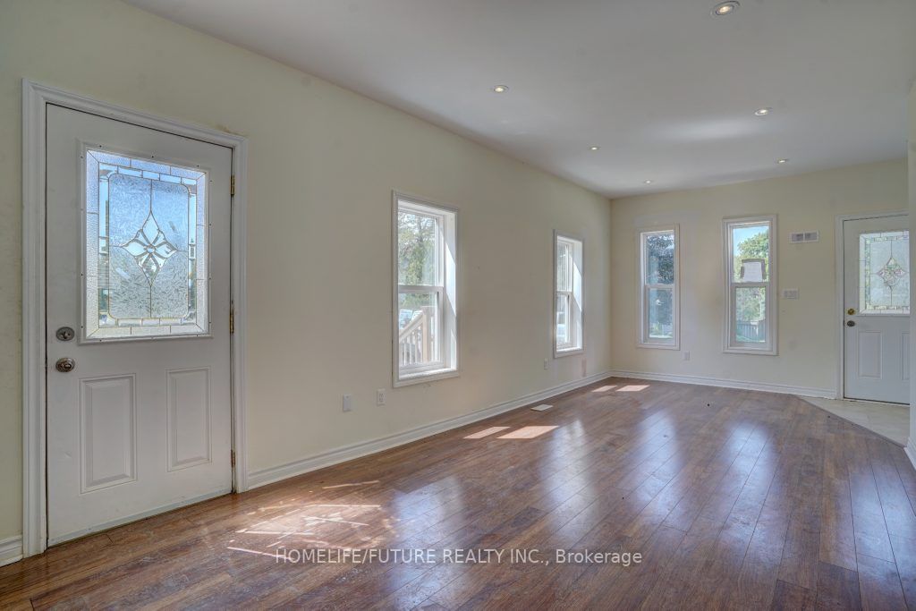 4973 Old Brock Rd