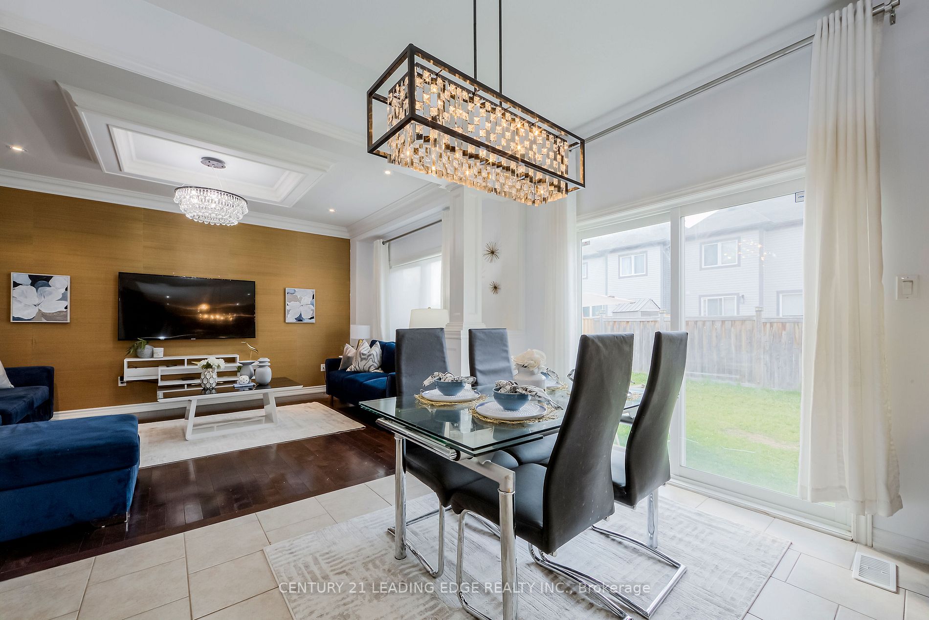 6 North Glen Blvd