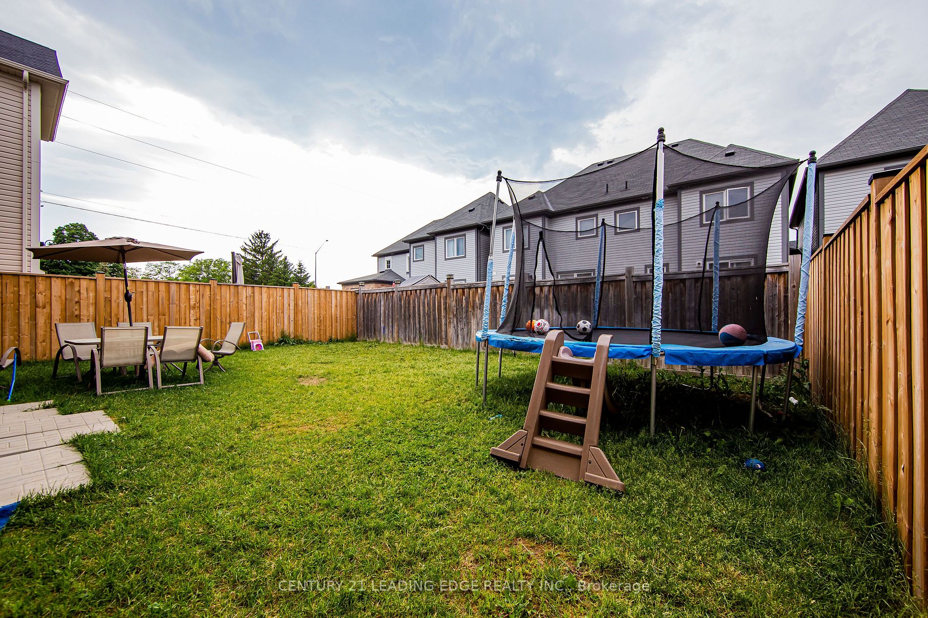 6 North Glen Blvd