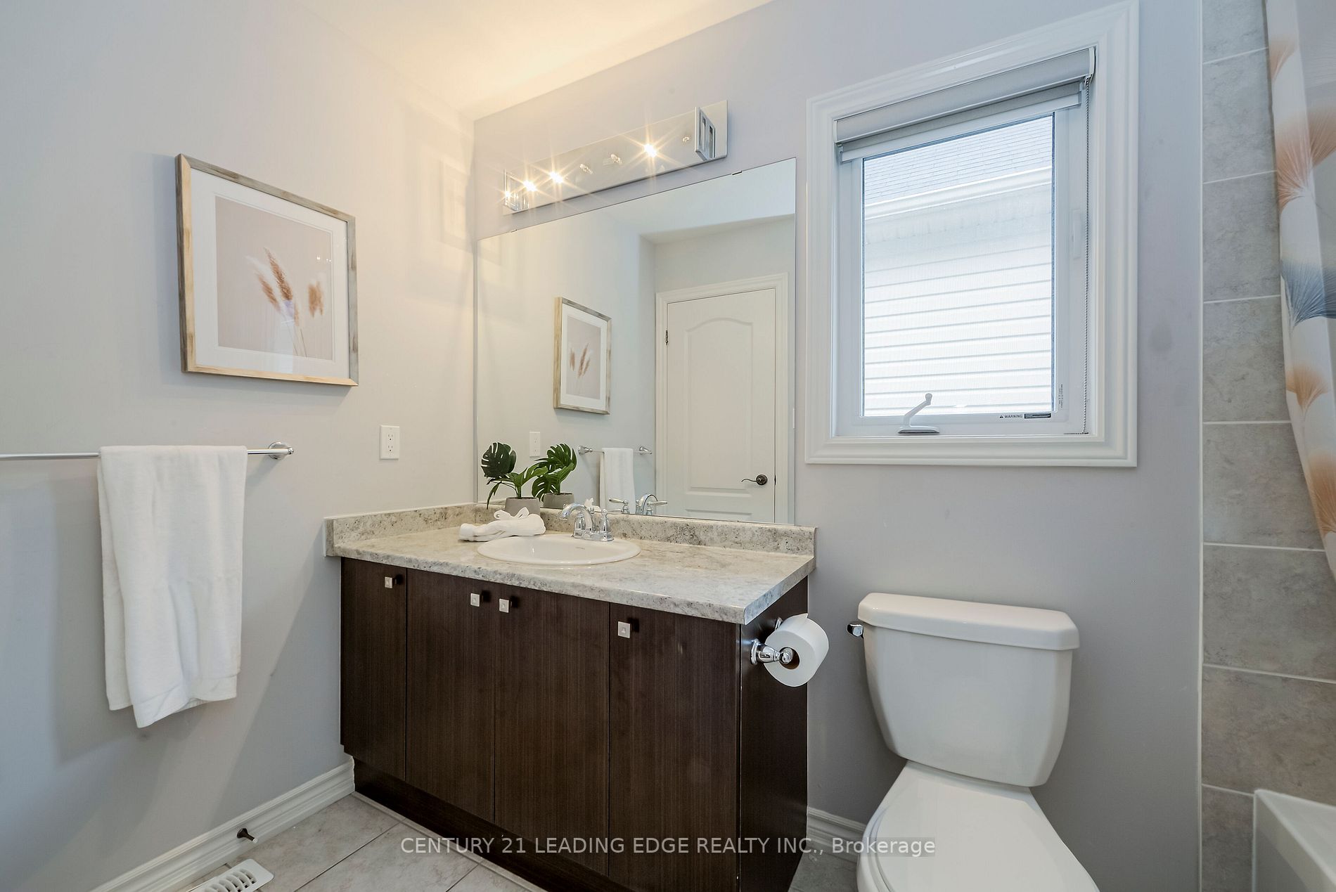 6 North Glen Blvd
