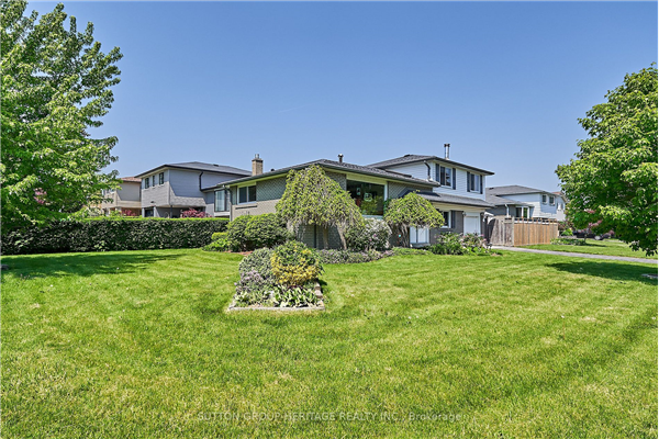 53 Gregory Rd, Ajax