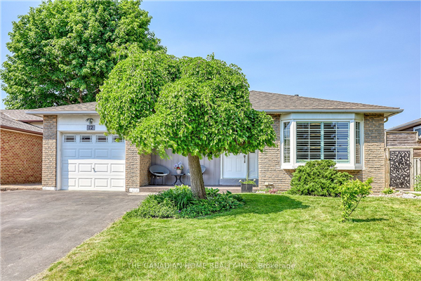 12 Kenton Crt, Whitby