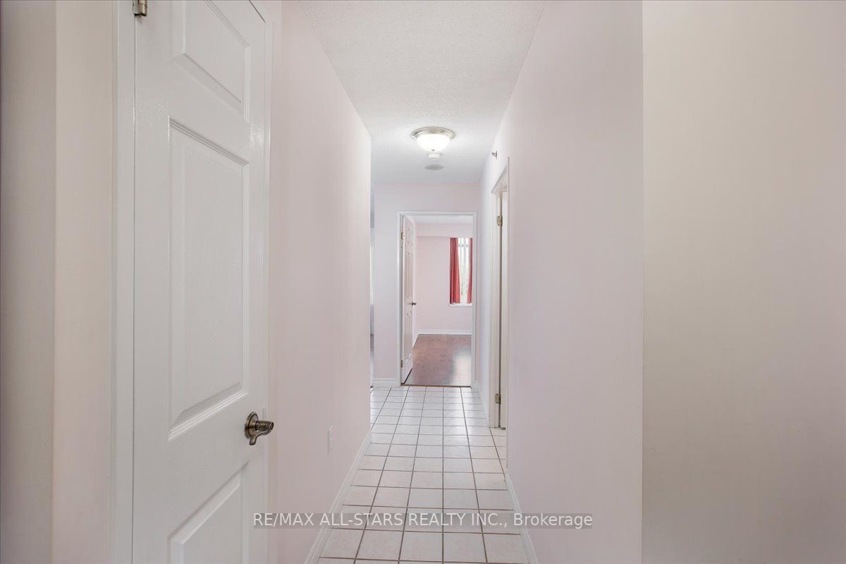 115 Bonis Ave, #413