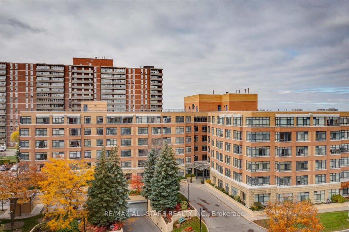 115 Bonis Ave, #413
