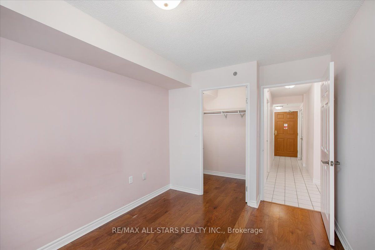 115 Bonis Ave, #413