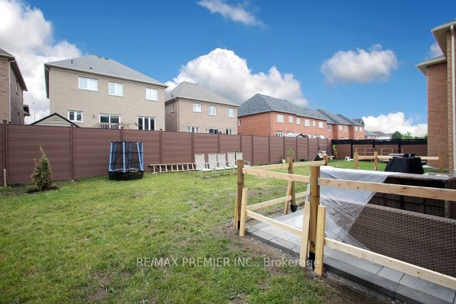 267 Lyle Dr