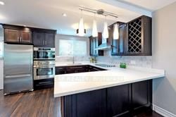 135 Queensbury Ave