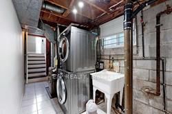 135 Queensbury Ave