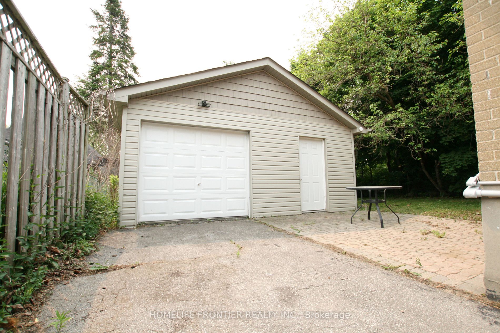 45 Mountland Dr