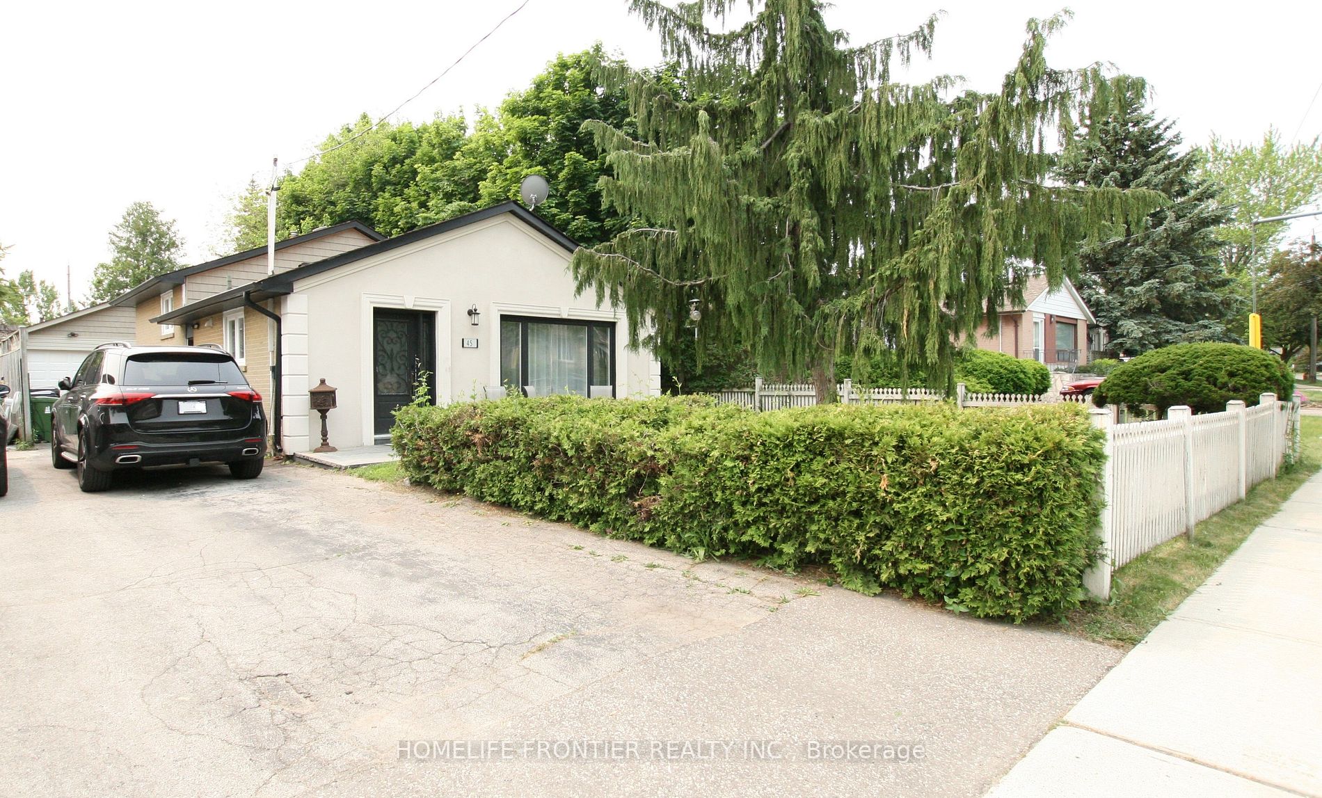 45 Mountland Dr