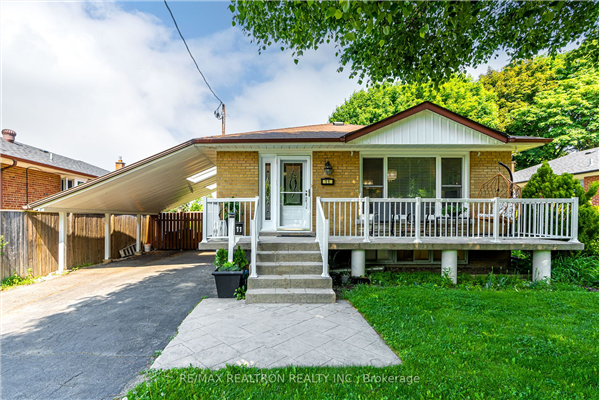 11 Palacky St W, Toronto