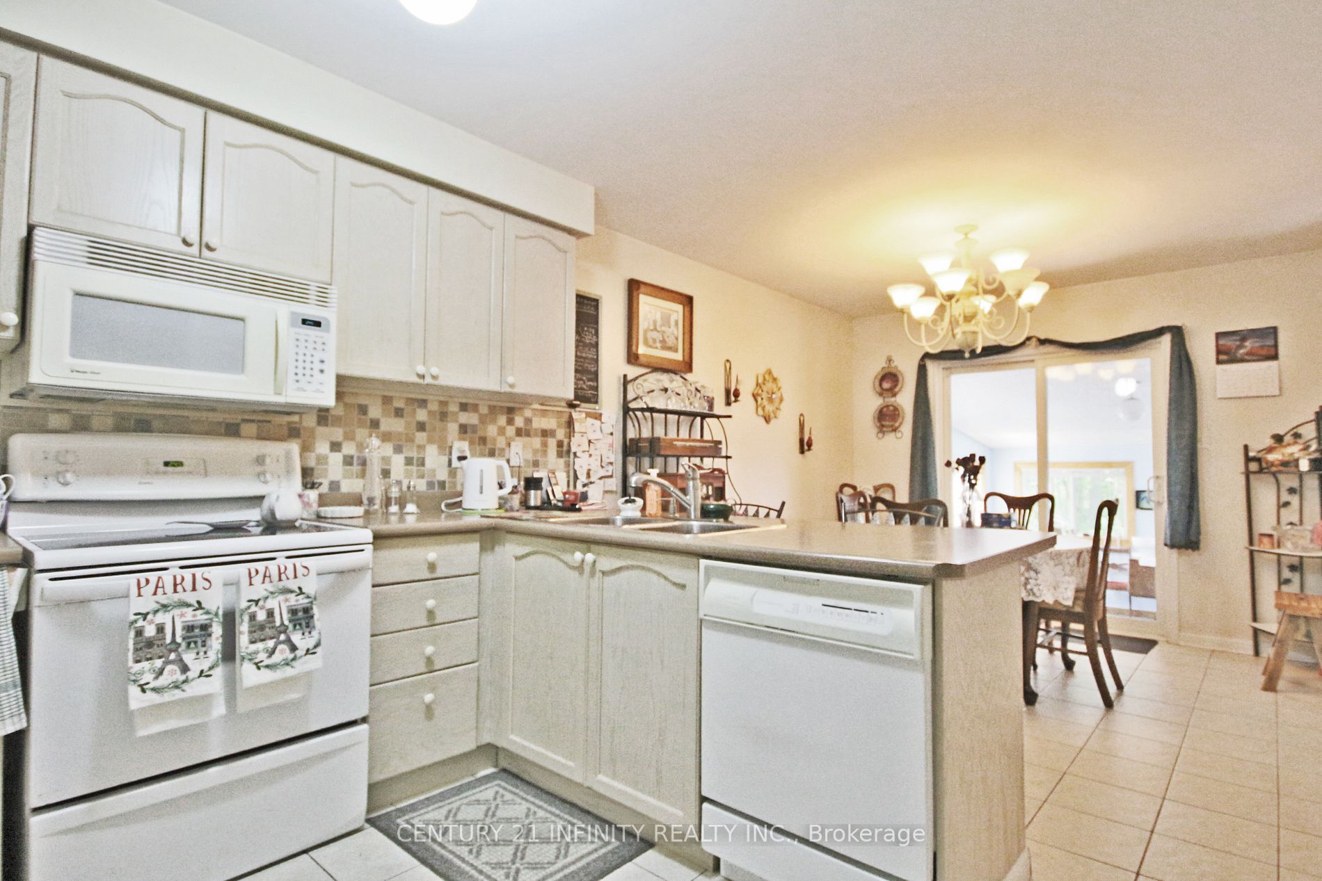 28 Solmar Ave