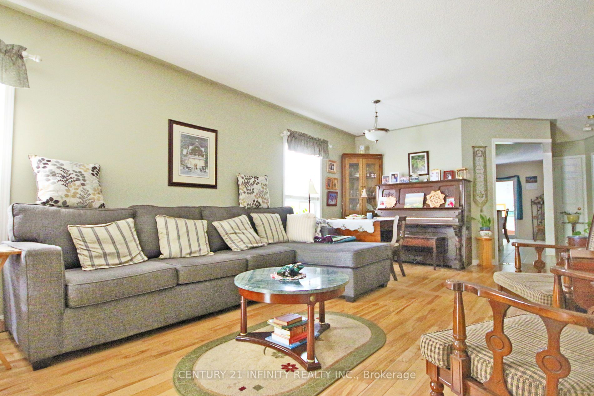 28 Solmar Ave