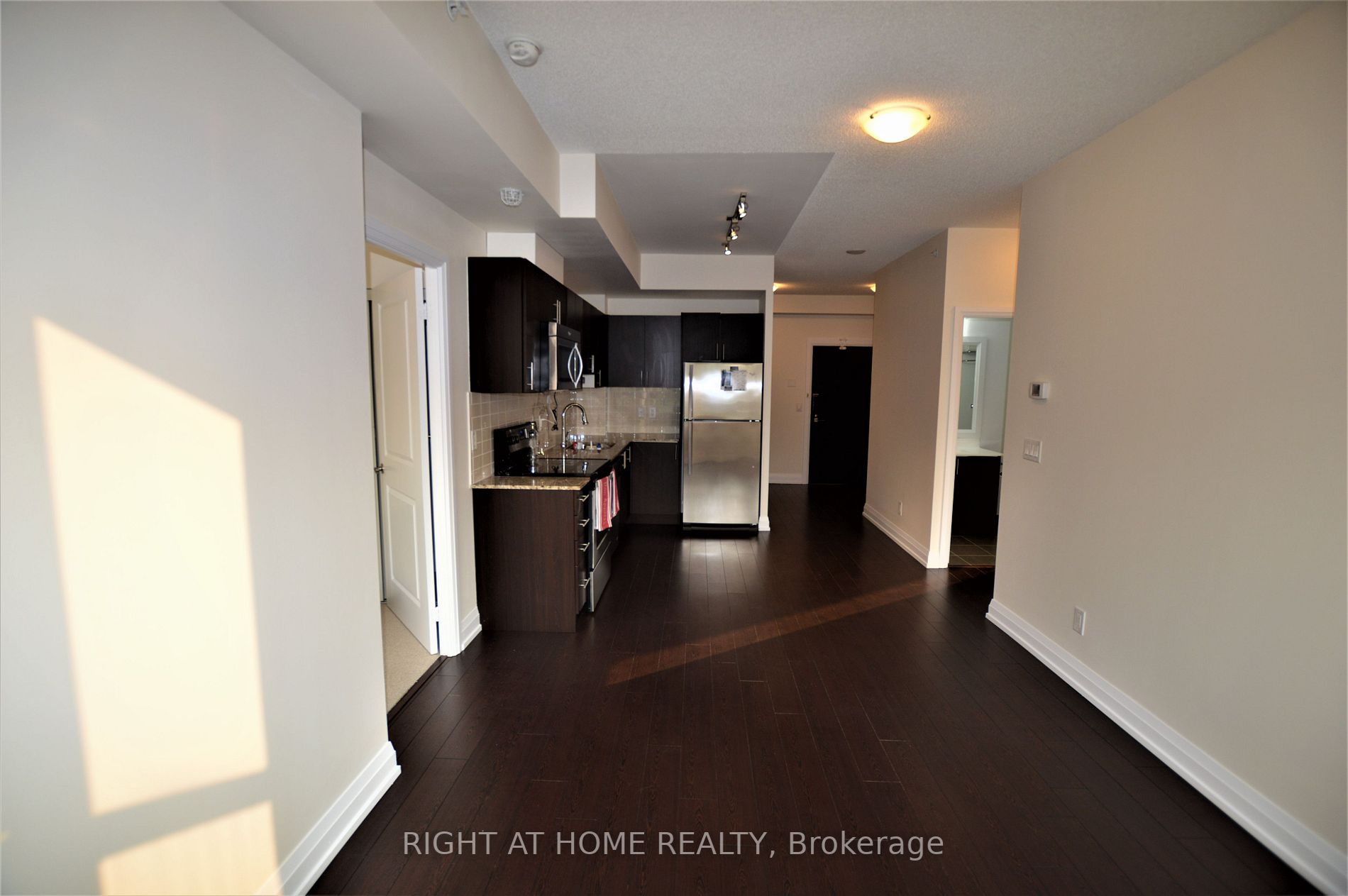 3520 Danforth Ave, #220