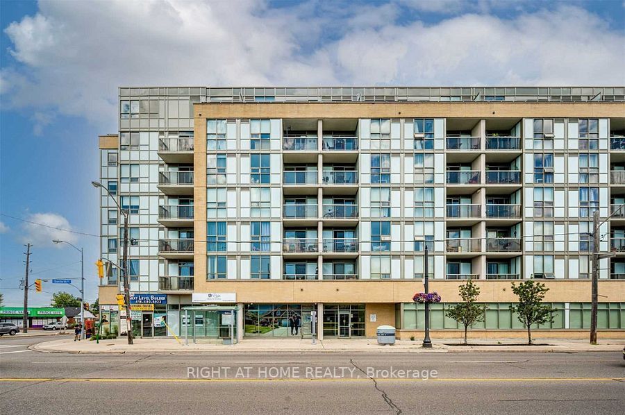 3520 Danforth Ave, #220