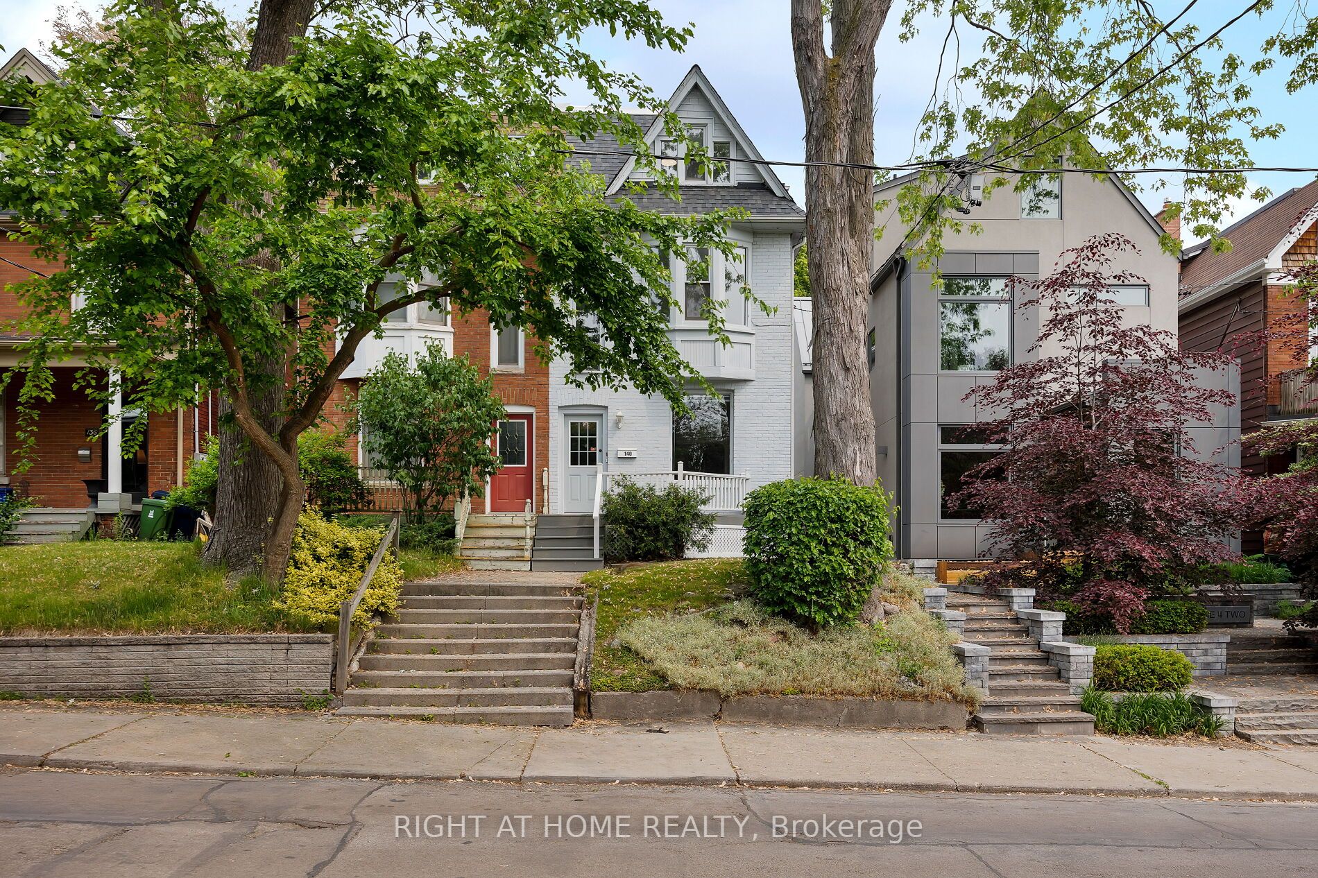 140 Riverdale Ave