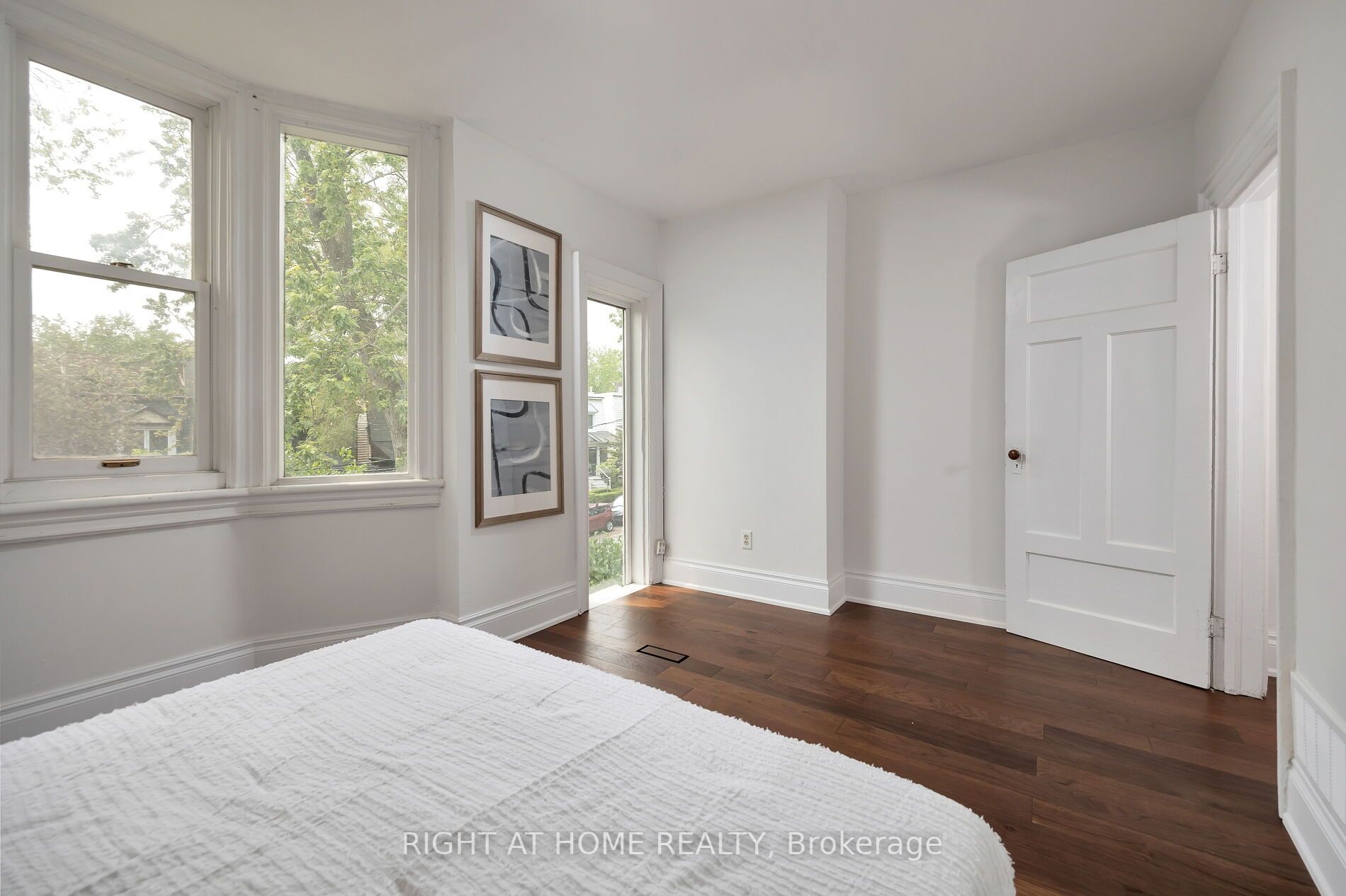 140 Riverdale Ave